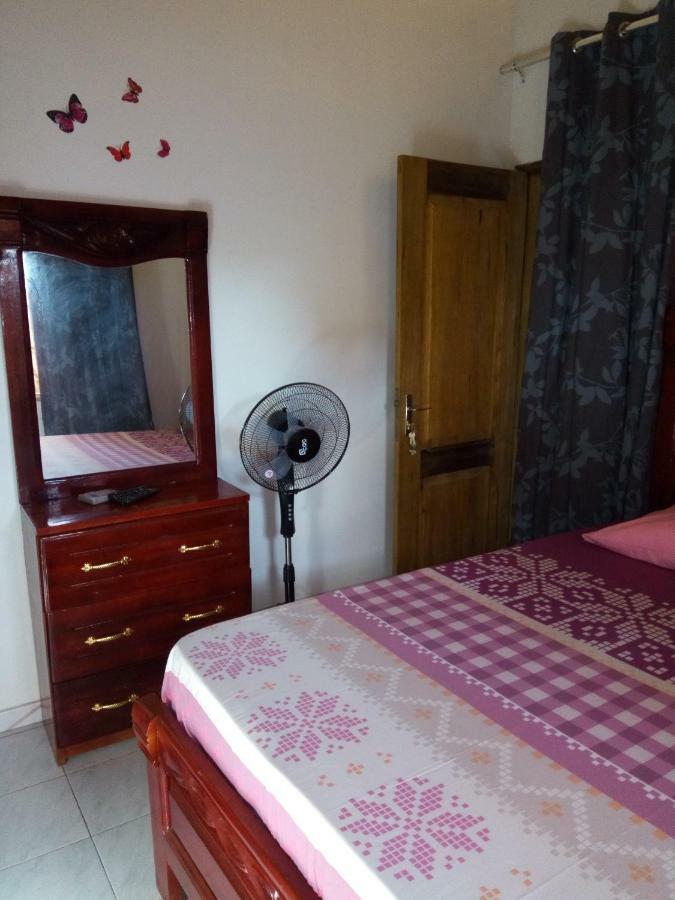 Chez Coumba Et Daniel Bed & Breakfast Saly Portudal Exterior photo